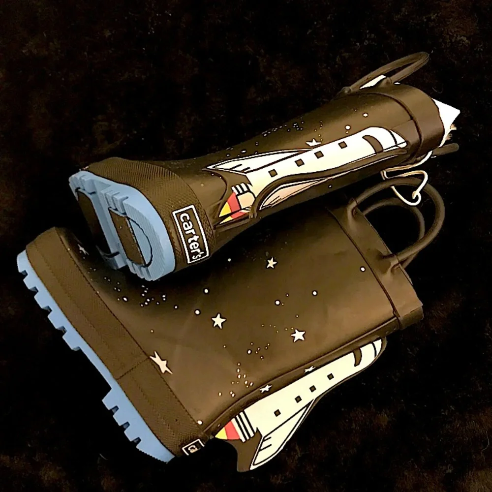 NEW! Carter’s Rain Boots 4-D Space Rocket Shoes size 4